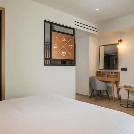 Hyperion & 4* Chania (Crete)