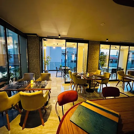 Hotel Hyperion &