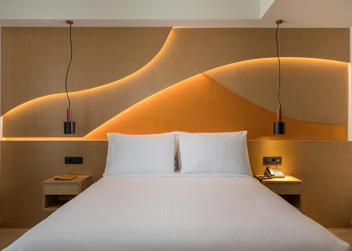 Hotel Hyperion & Chania (Crete)