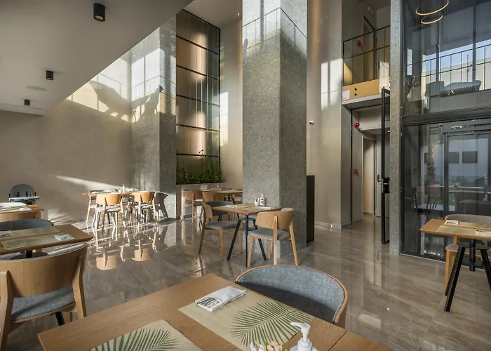 Hyperion & Hotel Chania (Crete)