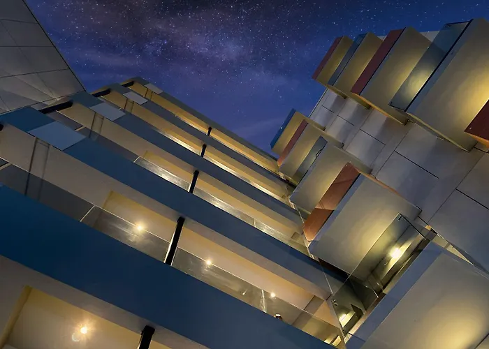 Hyperion & 4* Hriszí Aktí Haniá